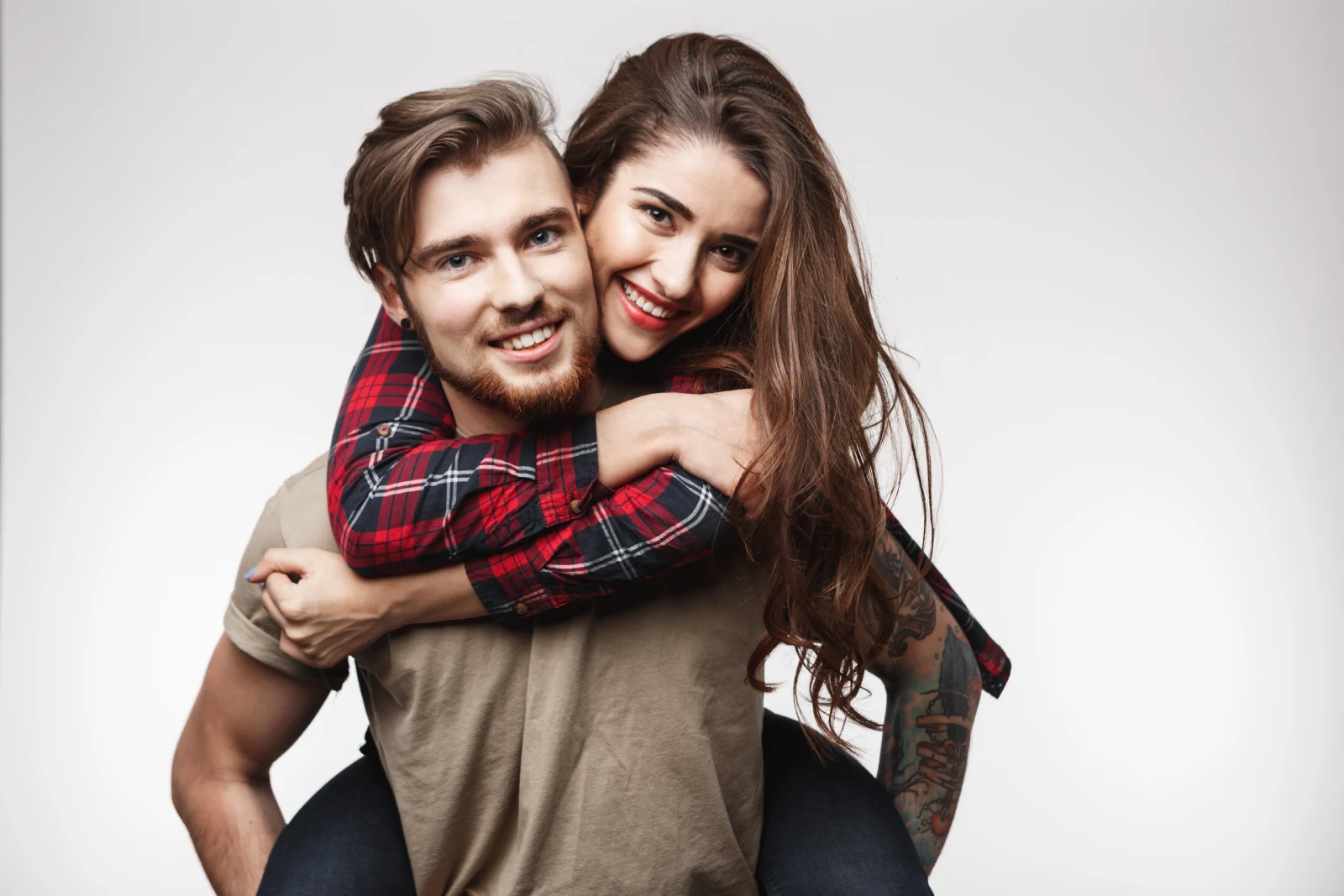 closeup-woman-sitting-man-s-back-looking-happy